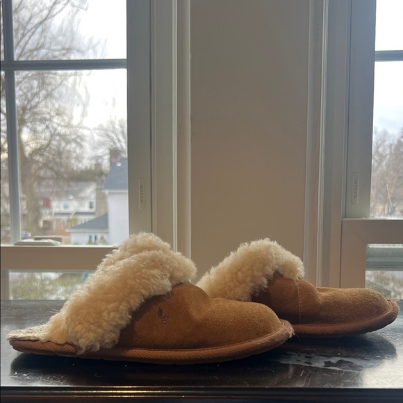UGG Chestnut Sheepskin Slippers - Picture 3 of 4